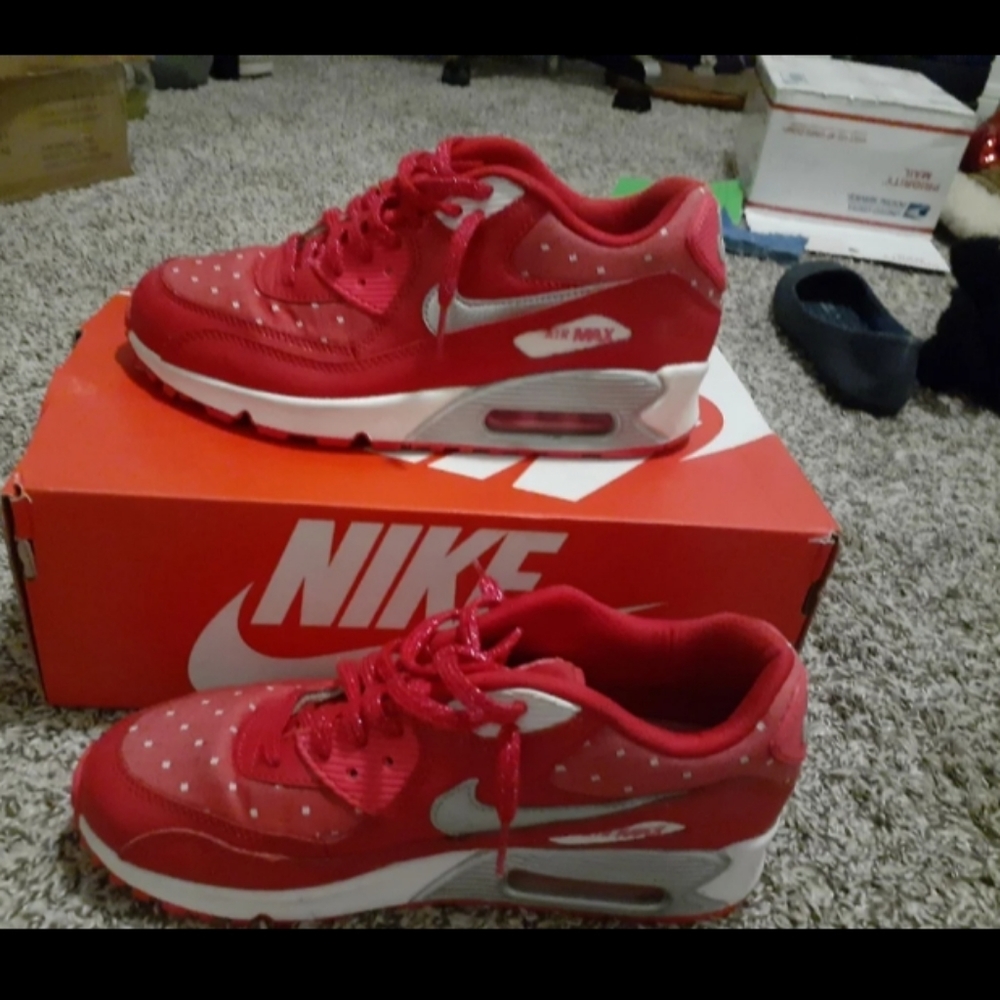 Nike Airmax 90 Red Running Shoes  Size 7